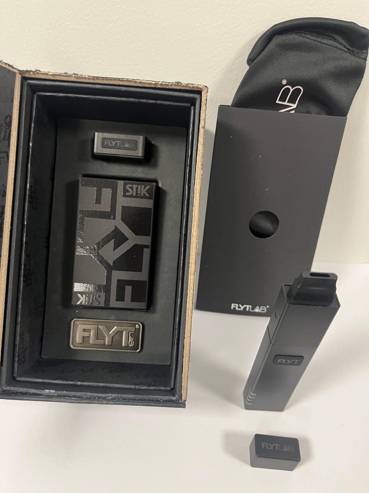 NVP23037 FLYT STIK-3