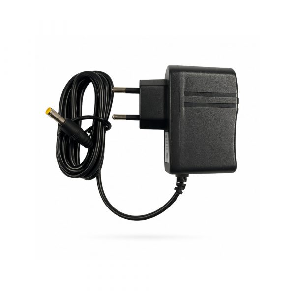 Close-up of 4.0mm x 1.7mm centre-positive barrel connector on Arizer Solo charger
